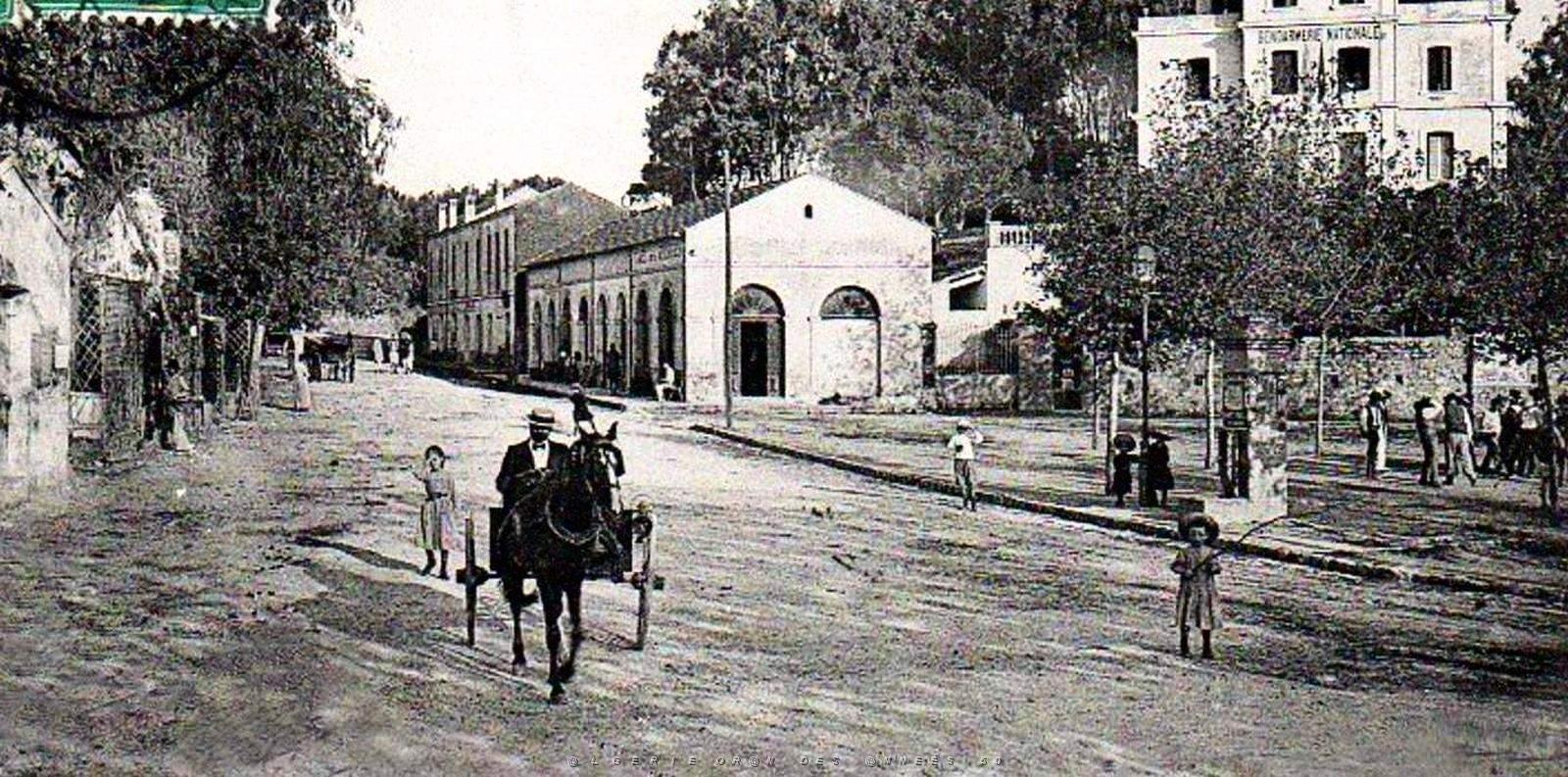1216- Alger - Bouzareah - La Gendarmerie2.jpg